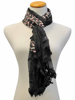 Lightweight Lace Scarf With Bow Print